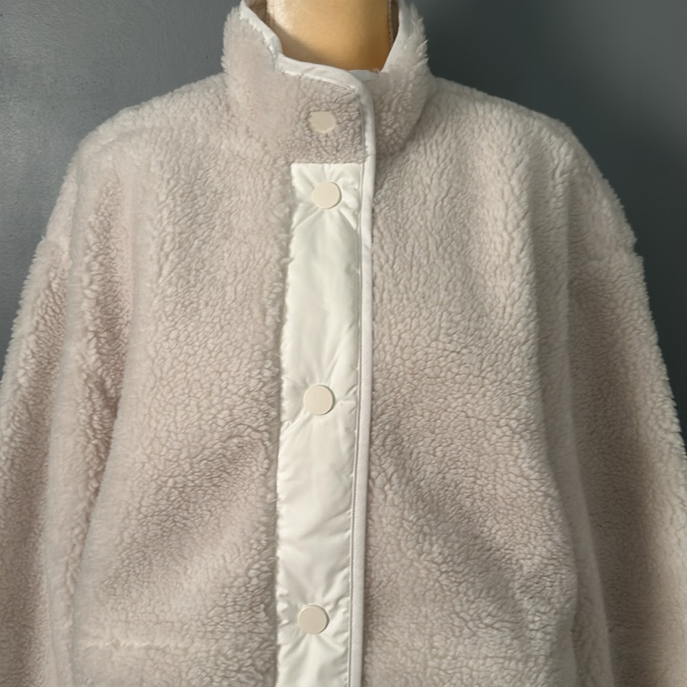 Sherpa Mixed Media Puffer Coat Size L - Picture 11 of 16